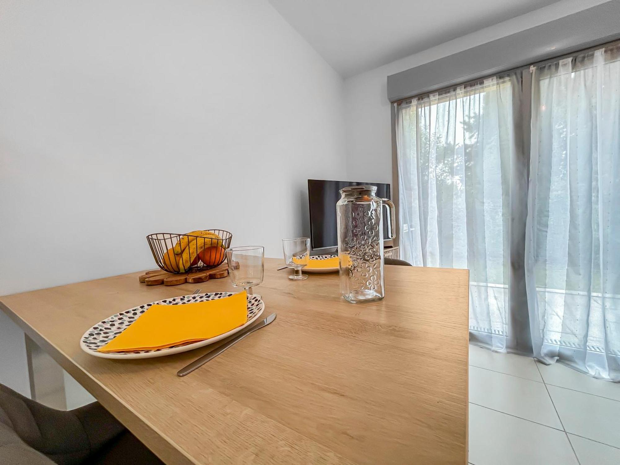 Vivez Lunel-Clim-Wifi Fibre-Parking Prive-Patio T2 Lunel  Bagian luar foto